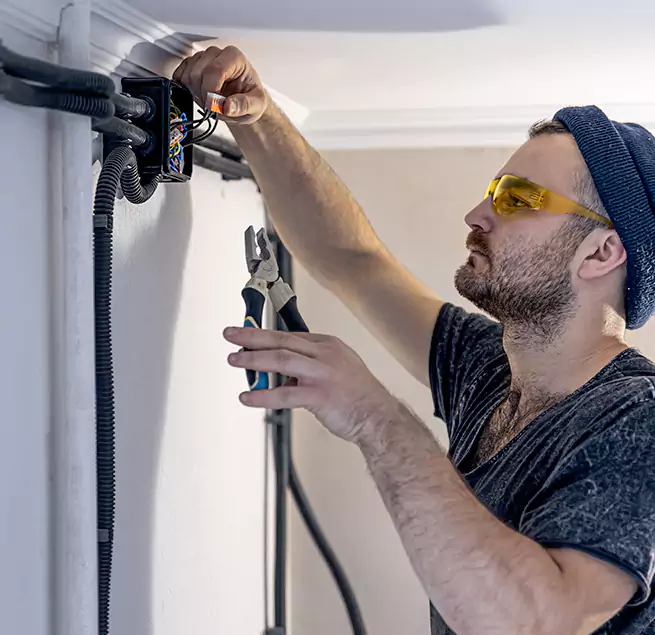 Why Miami Beach, FL Homeowners Choose Miami Beach Air Duct Cleaning Pro for HVAC UV Light Installation?